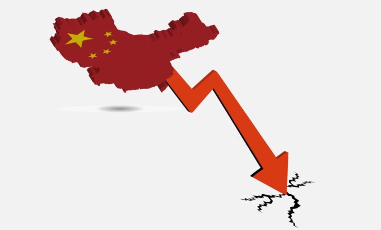 China economic downturn concept with red arrow crashing downward from Chinese map, symbolizing financial crisis, GDP decline, or stock market crash.